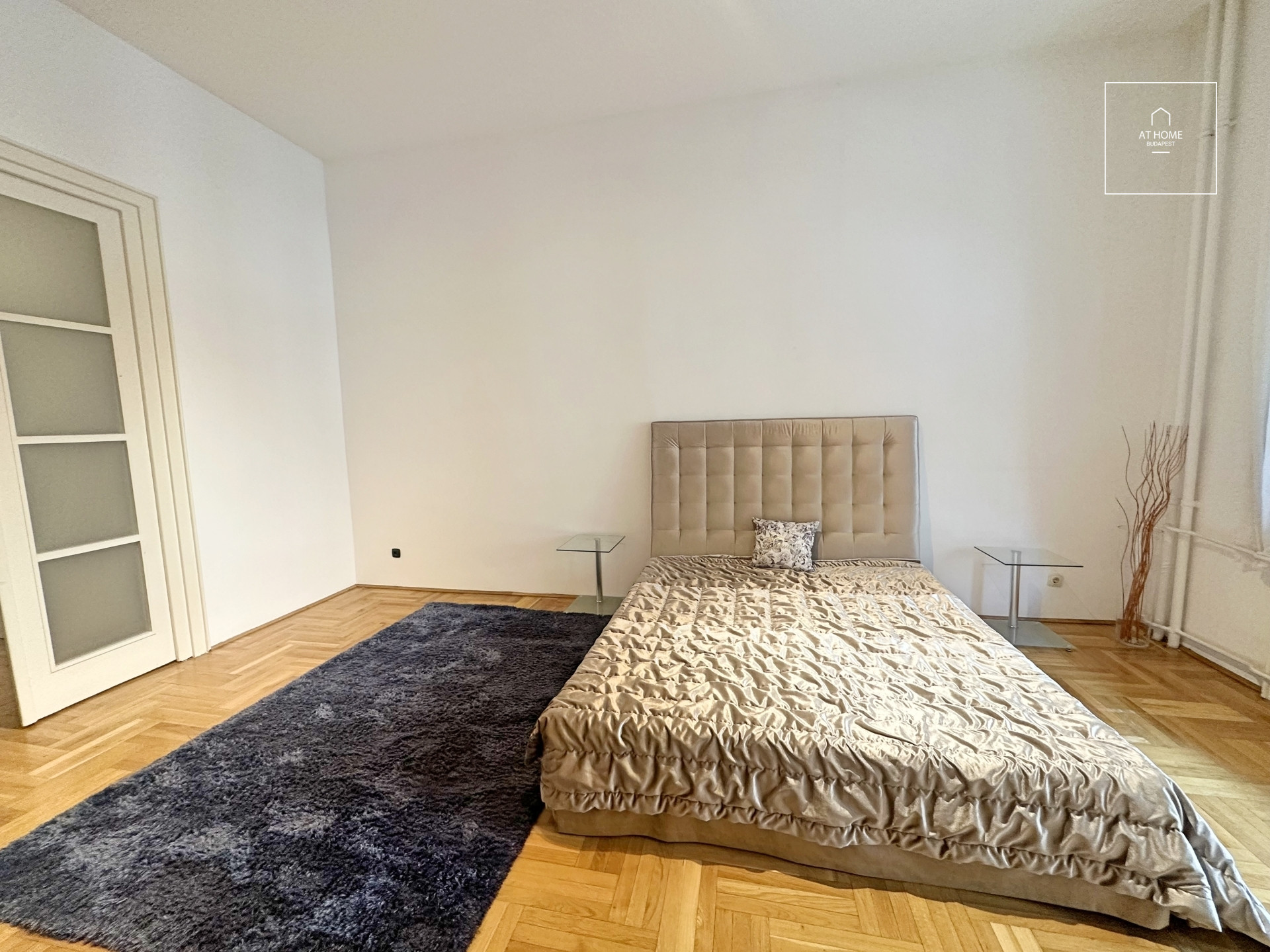 Two bedroom apartment in the 5th district