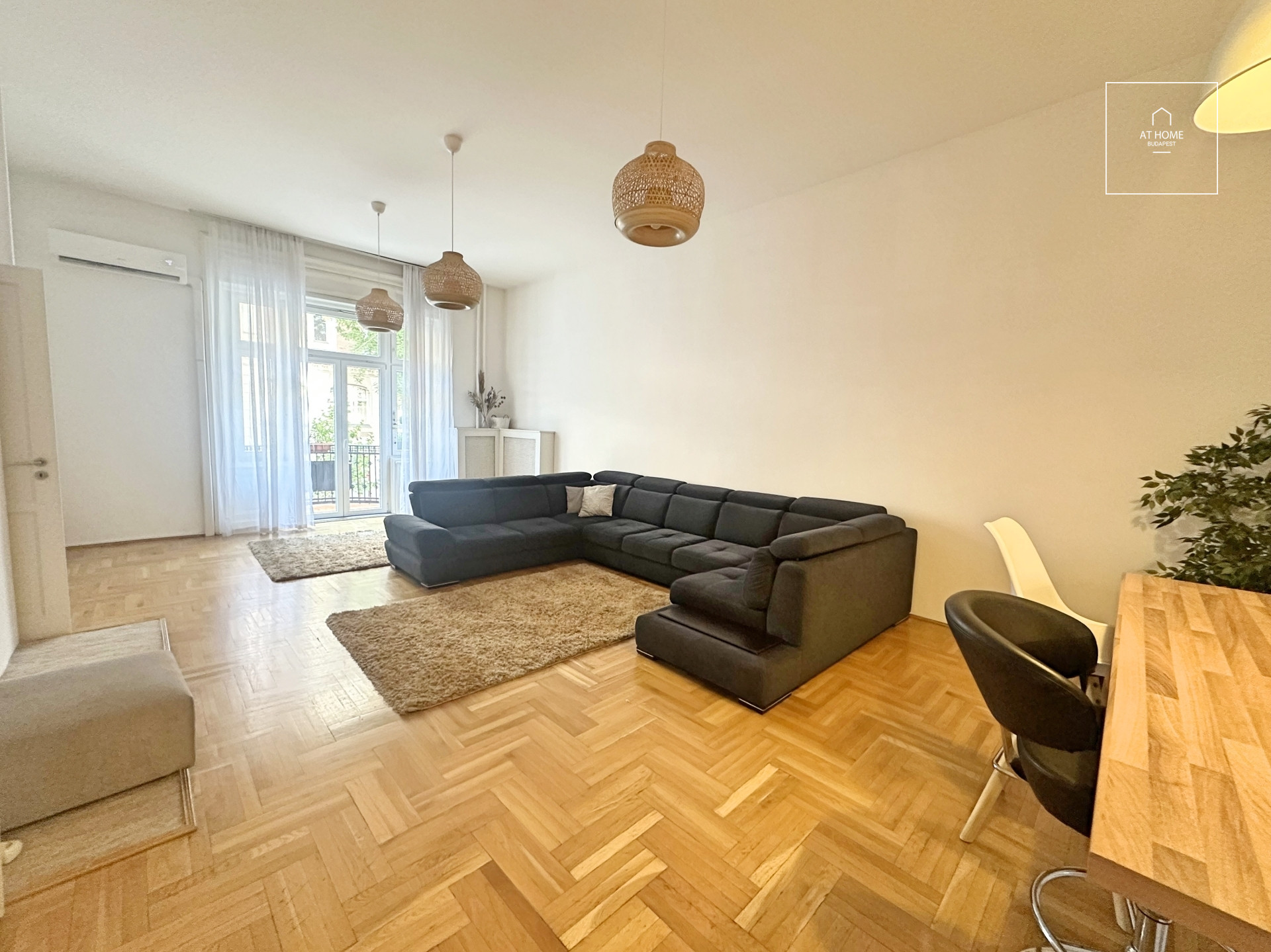 Two bedroom apartment in the 5th district