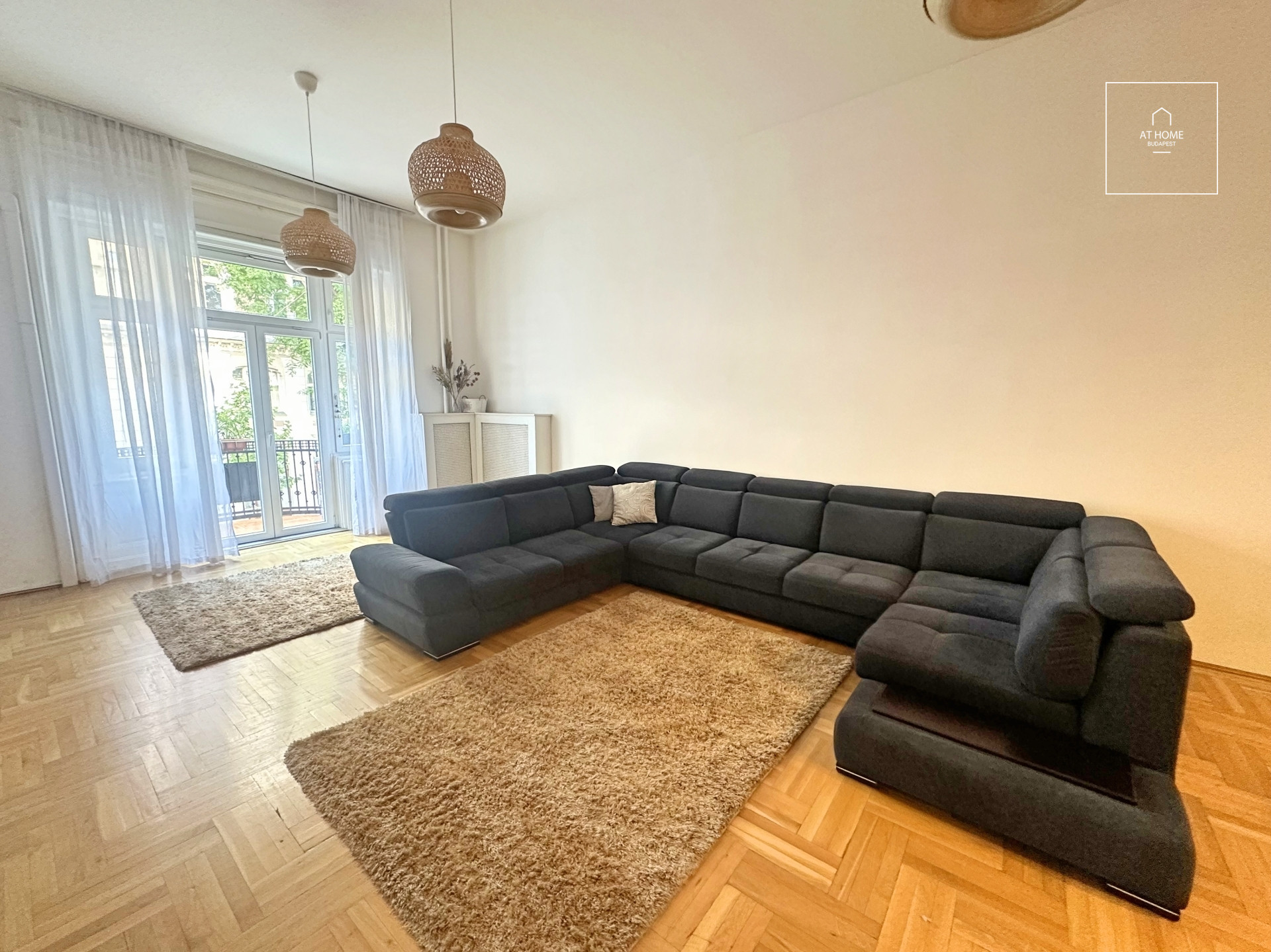 Két hálószobás lakás kiadó Budapest V. kerület, Lipótváros