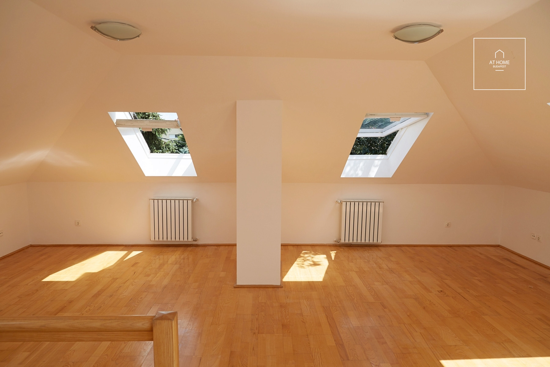 Sunny detached house for rent  II/A. district, Remetekertváros