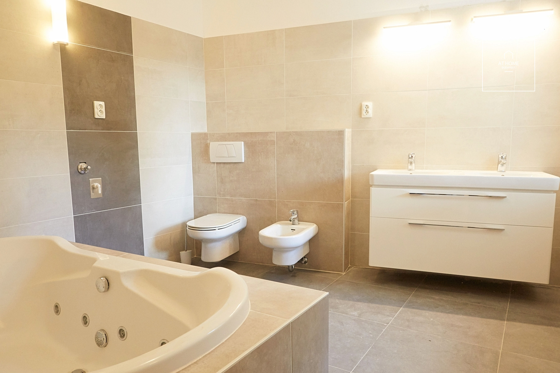 Sunny detached house for rent  II/A. district, Remetekertváros