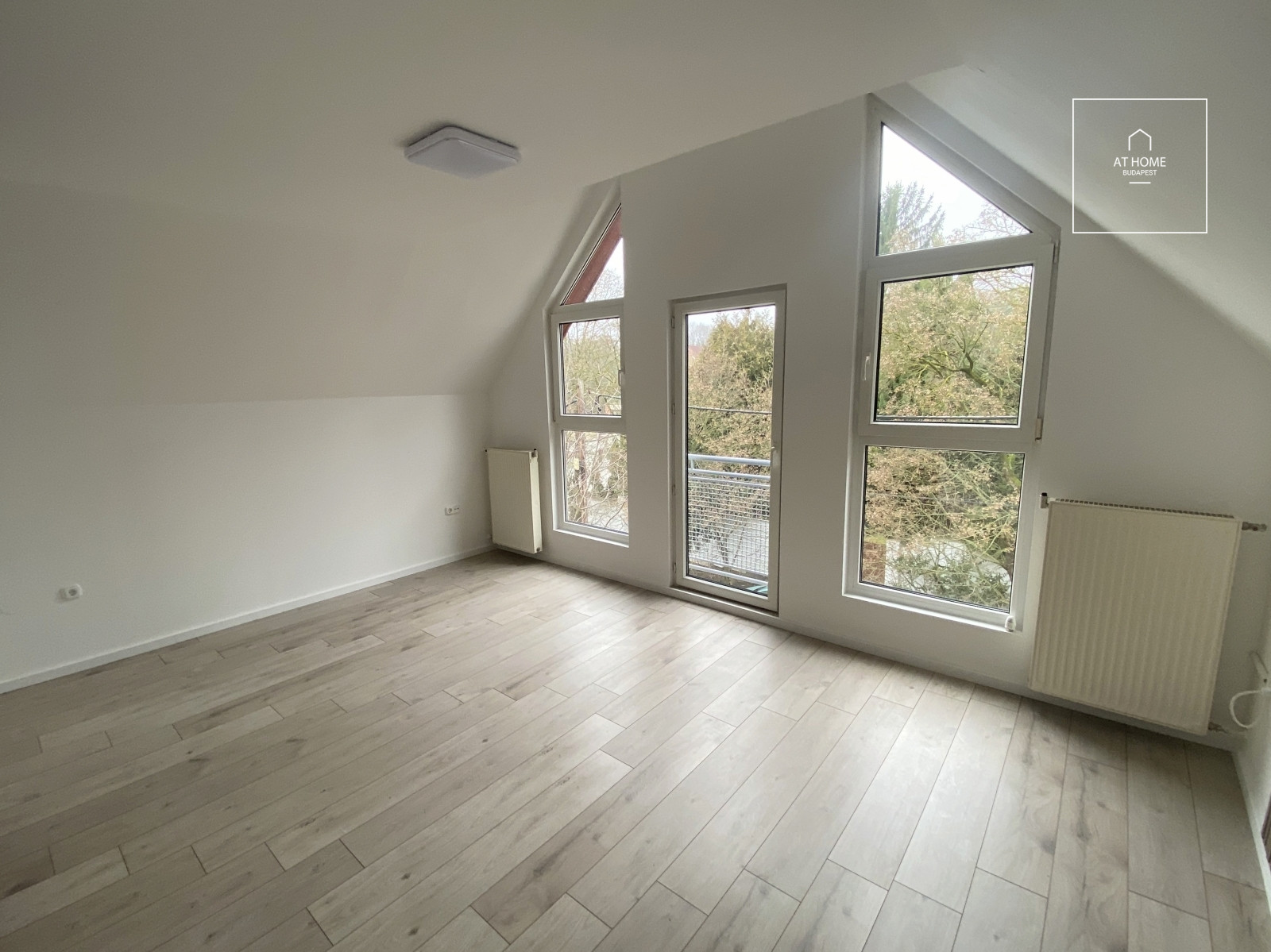 Stellar semi-detached house for rent Budapest II. district, Nyék