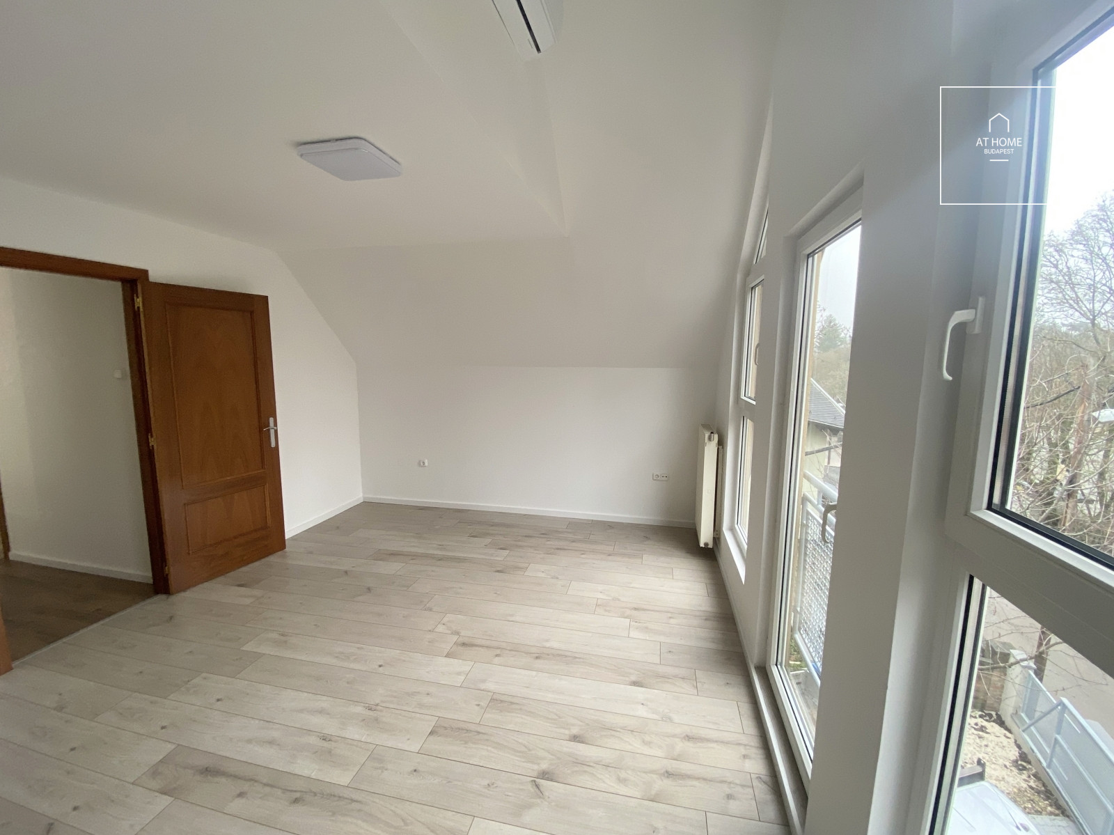 Stellar semi-detached house for rent Budapest II. district, Nyék