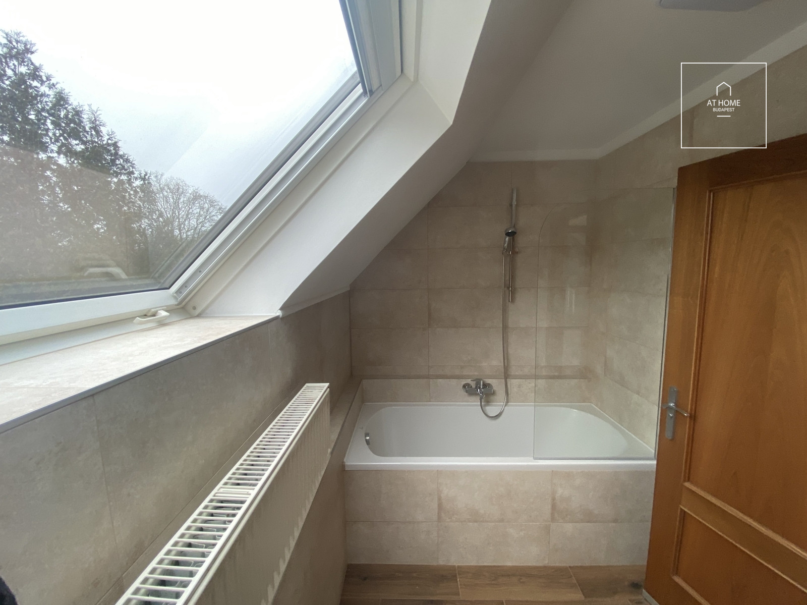 Stellar semi-detached house for rent Budapest II. district, Nyék