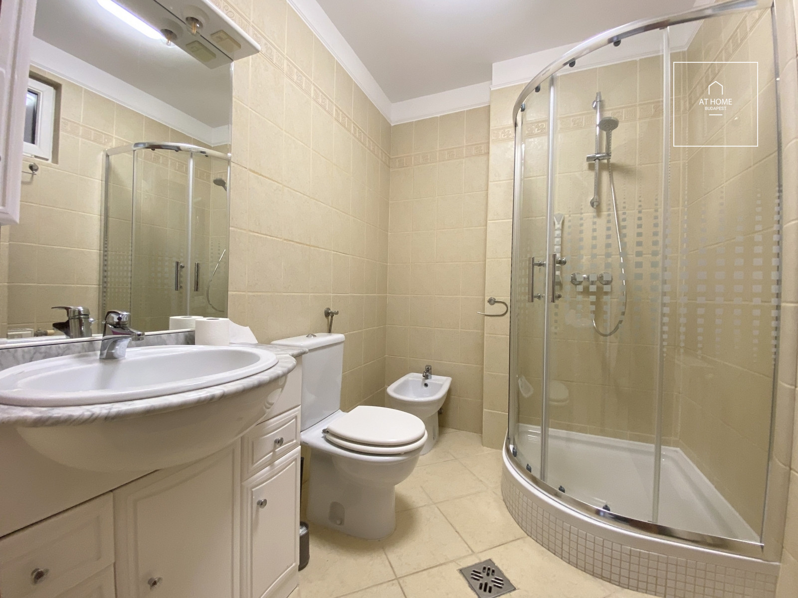 Stellar semi-detached house for rent Budapest II. district, Nyék