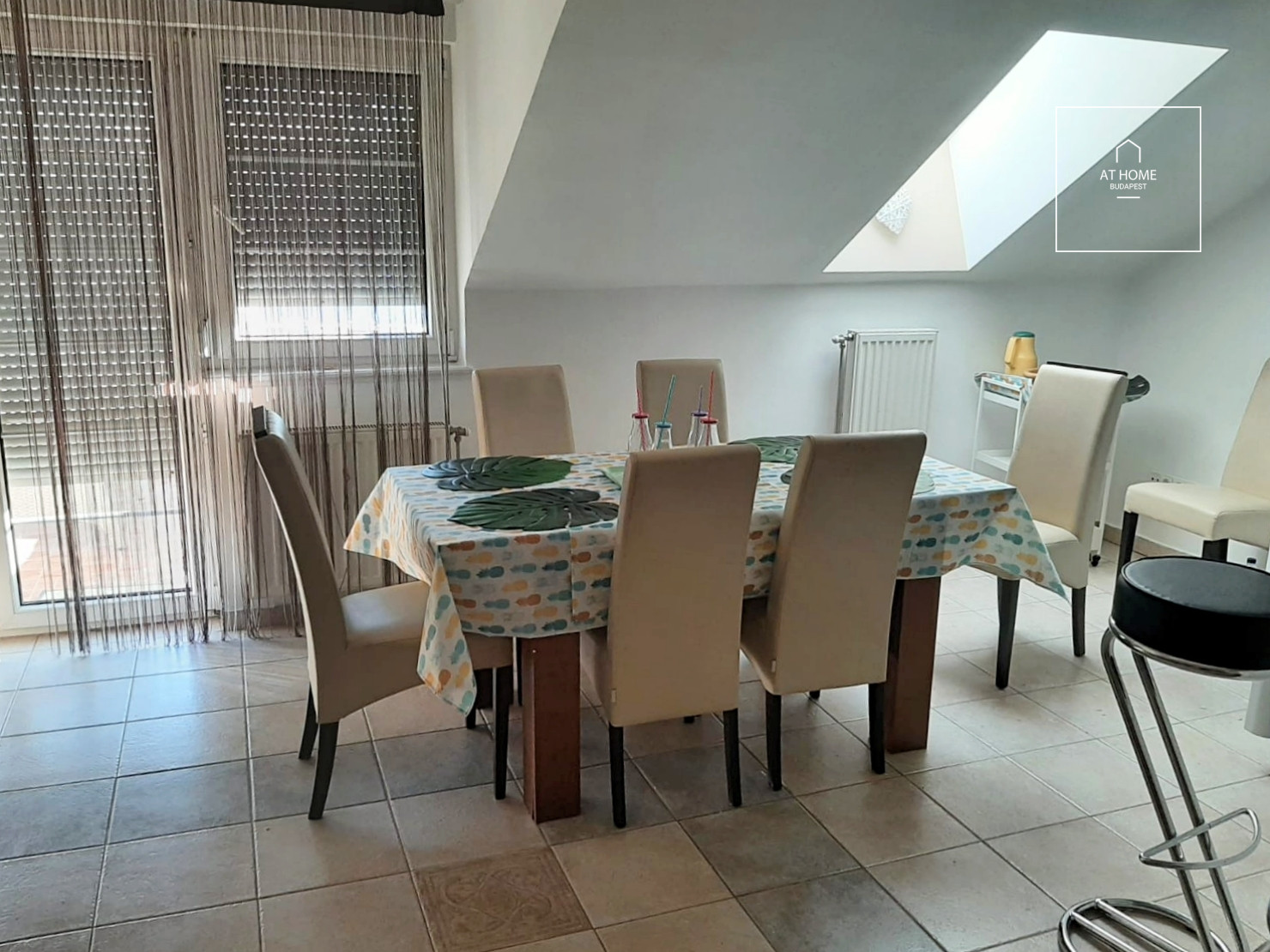 Panoramic 120 sqm pet-friendly apartment with 3 bedrooms in Budapest’s 11th District
