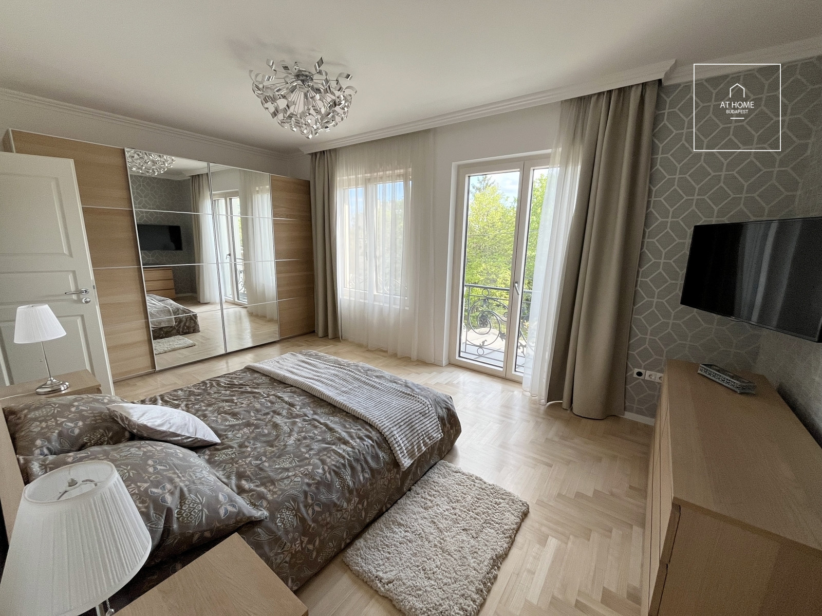 146 sqm panoramic apartment with 3 bedrooms in Budapest’s 2nd district, Pasarét