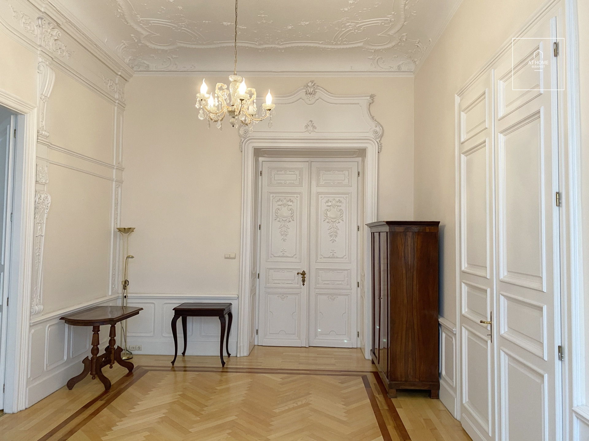 Stunning apartment for rent, also suitable for office use, Budapest District V. Downtown