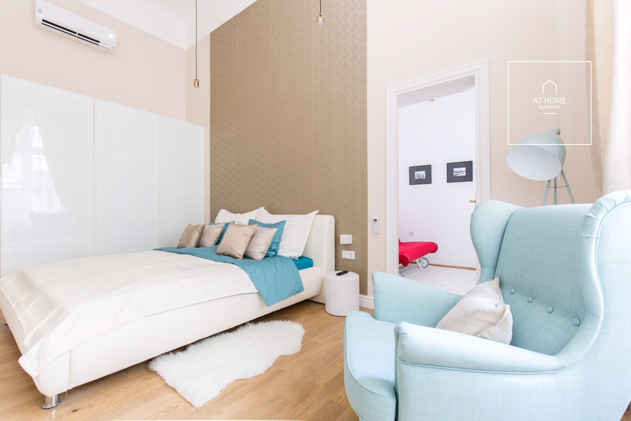 Fully furnished two-bedroom apartment in the heart of the city center