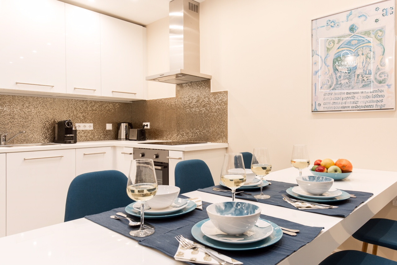 Refurbished 2-bedroom apartment for rent in downtown Budapest