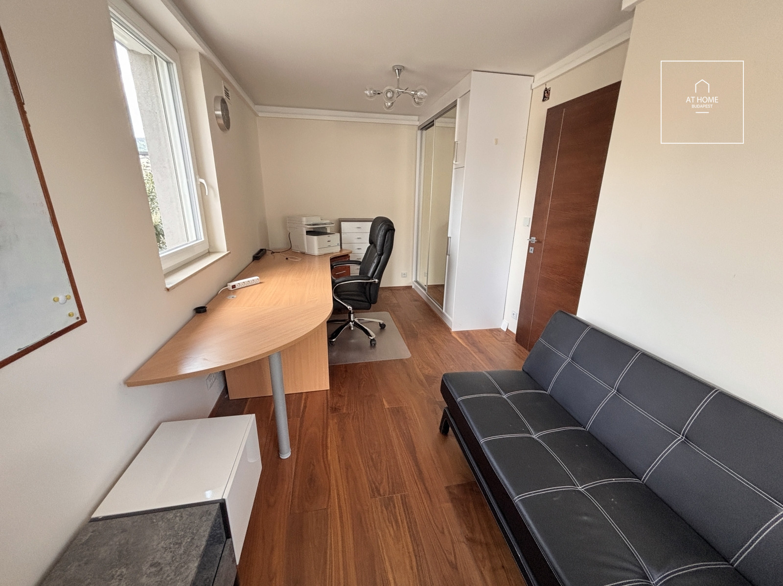 Luxurious Panoramic 221 sqm Smart Home for Rent in Aranyhegy, District III