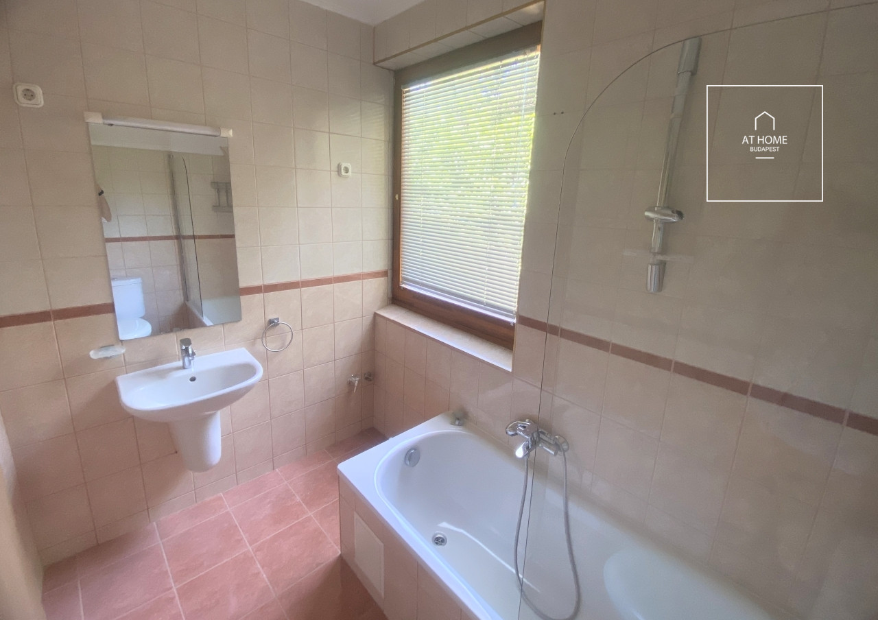 Sunny semi-detached house for rent Budapest XII. district, Orbánhegy