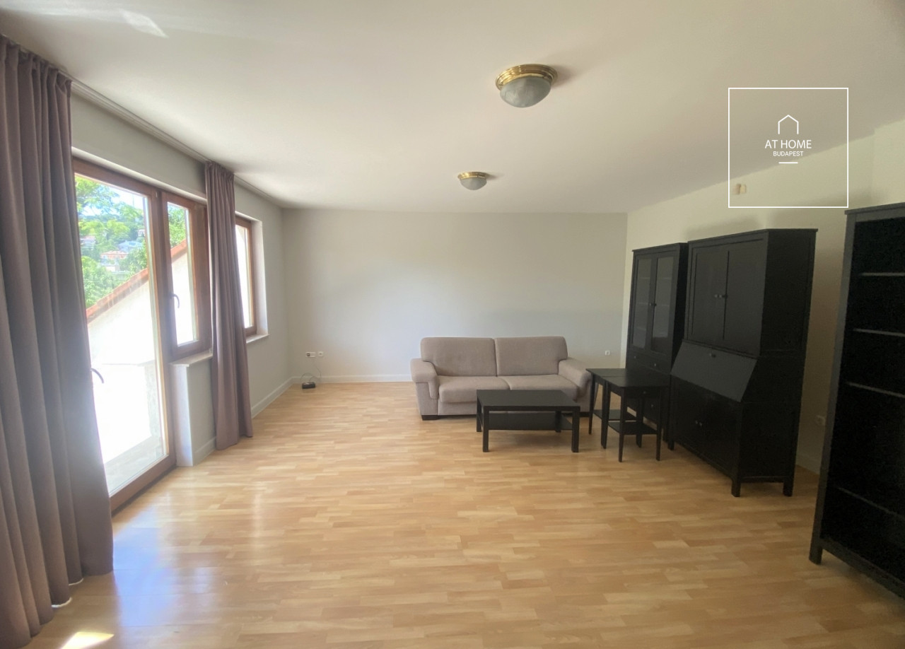 Sunny semi-detached house for rent Budapest XII. district, Orbánhegy