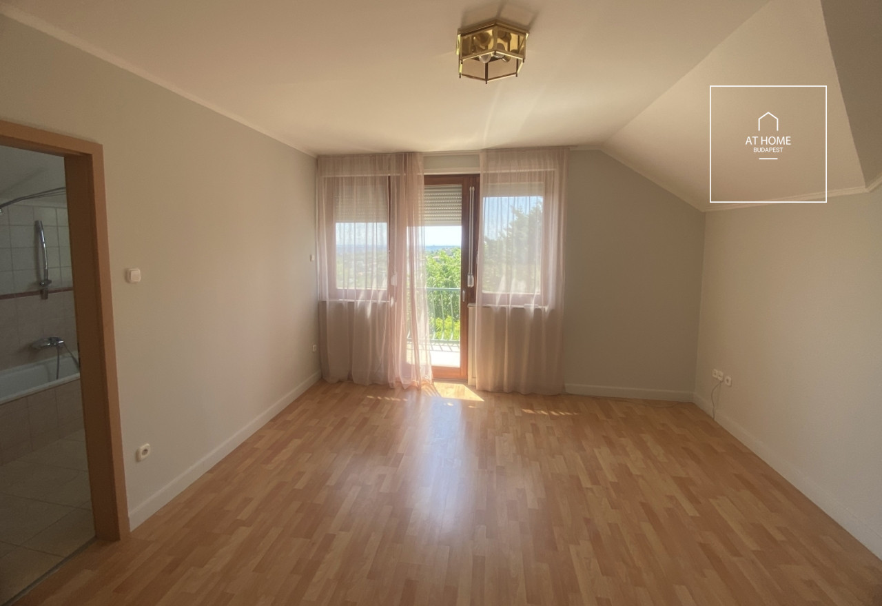 Sunny semi-detached house for rent Budapest XII. district, Orbánhegy