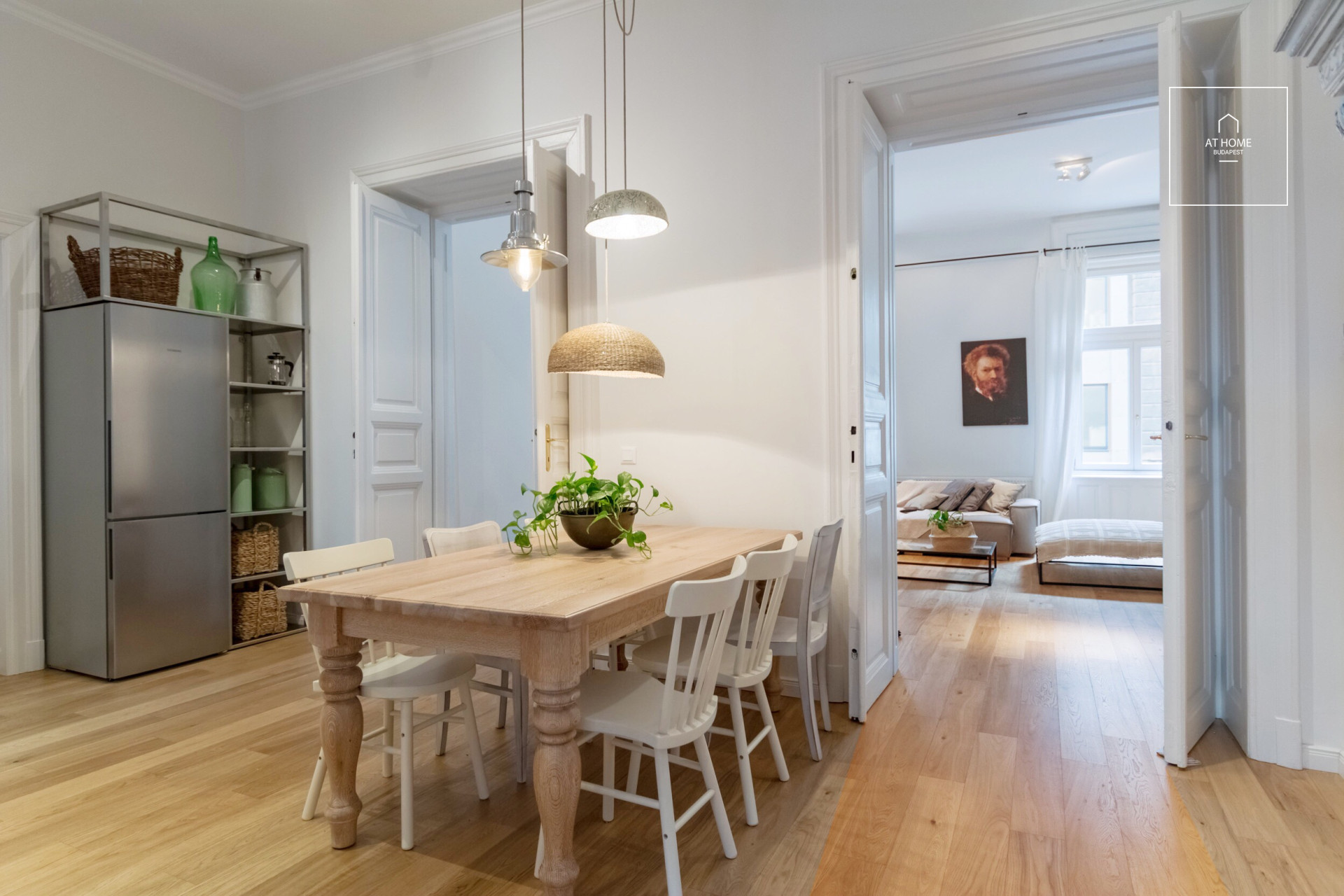 Three-bedroom stellar apartment for rent Budapest V. district, Inner City