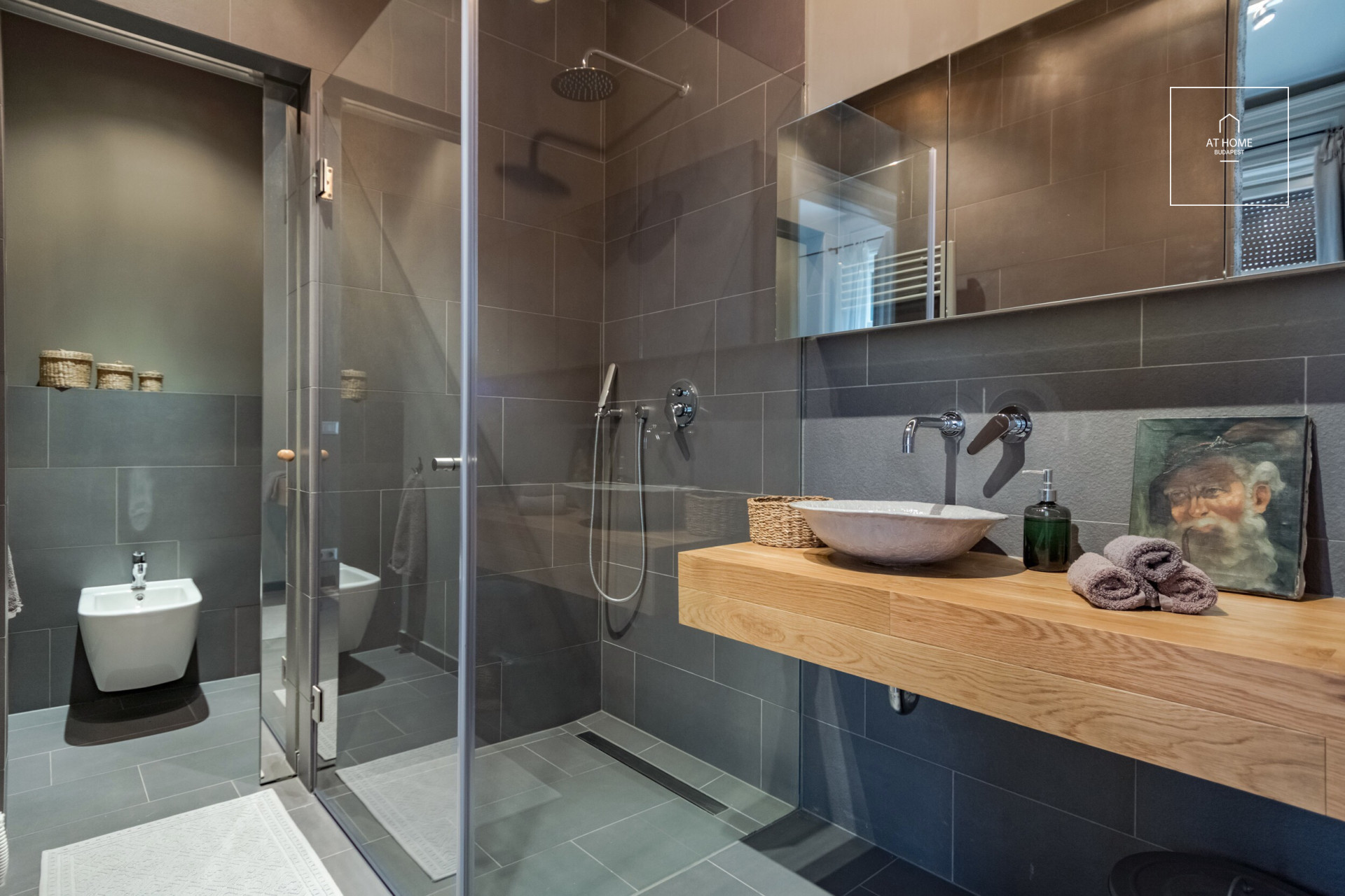 Three-bedroom stellar apartment for rent Budapest V. district, Inner City