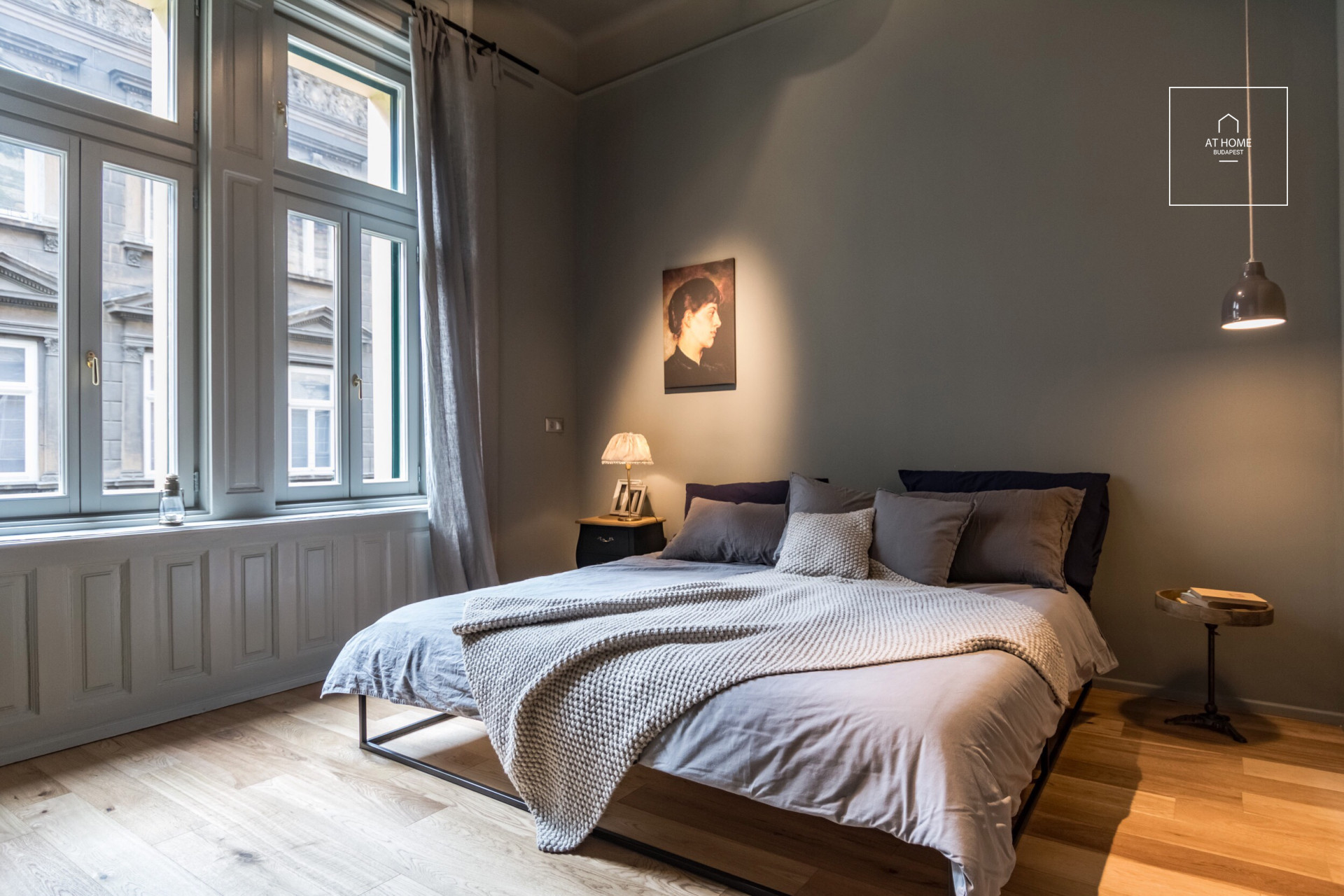 Three-bedroom stellar apartment for rent Budapest V. district, Inner City