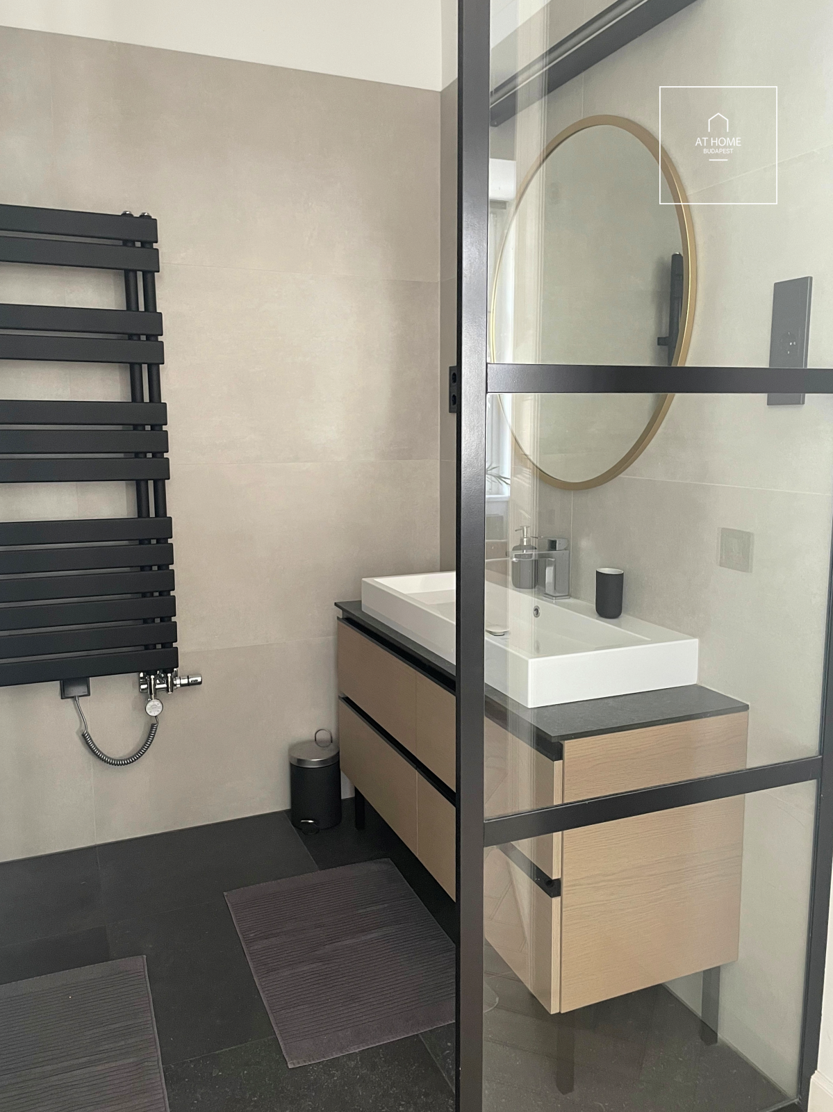 Beautiful  refurbished apartment for rent Budapest in V. district