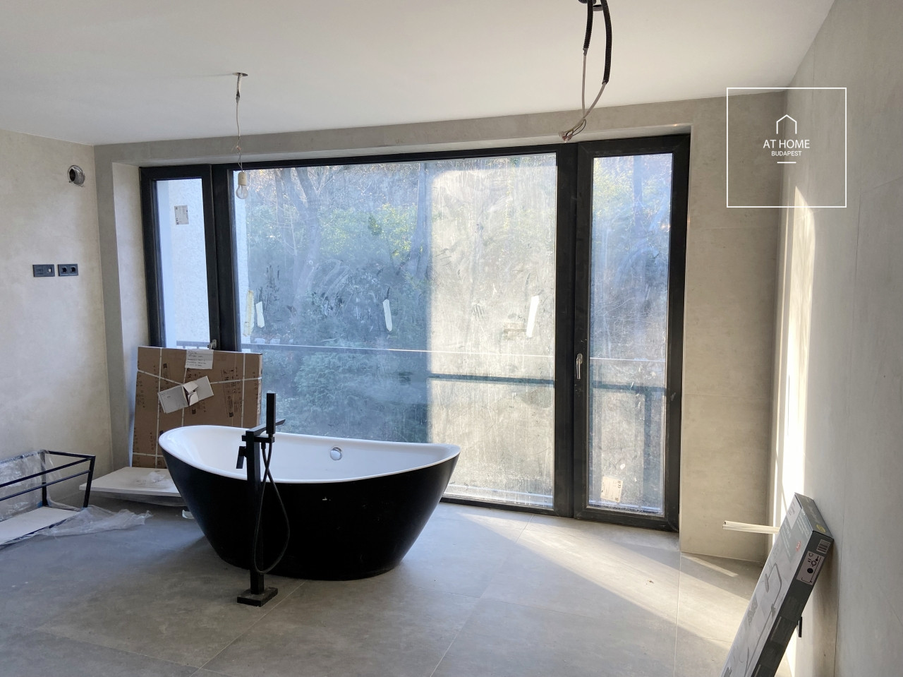 Renovated 4-story townhouse with a panoramic view of Buda in District XII, Zugliget