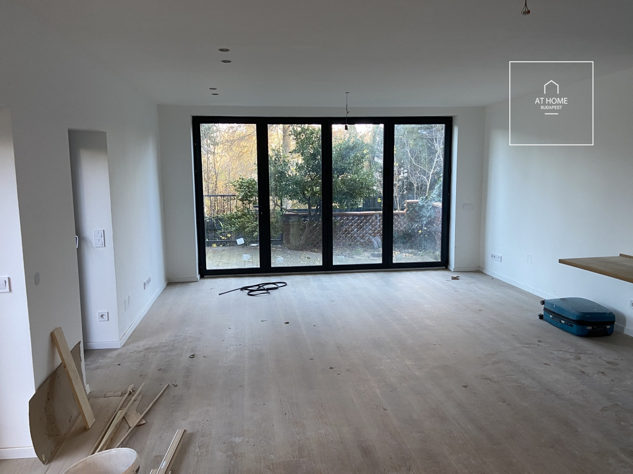 Renovated 4-story townhouse with a panoramic view of Buda in District XII, Zugliget