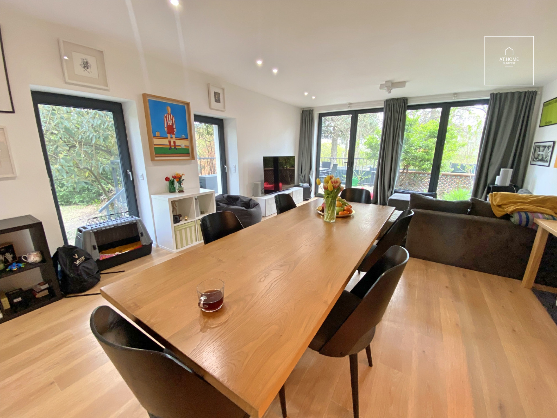 Renovated 4-story townhouse with a panoramic view of Buda in District XII, Zugliget