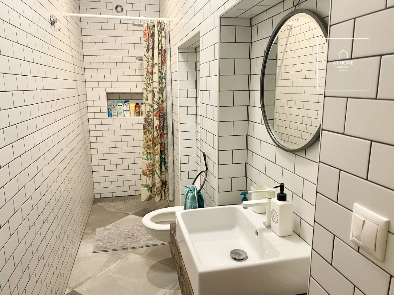 Charming 52 sqm Apartment with Terrace in District II, Rózsadomb