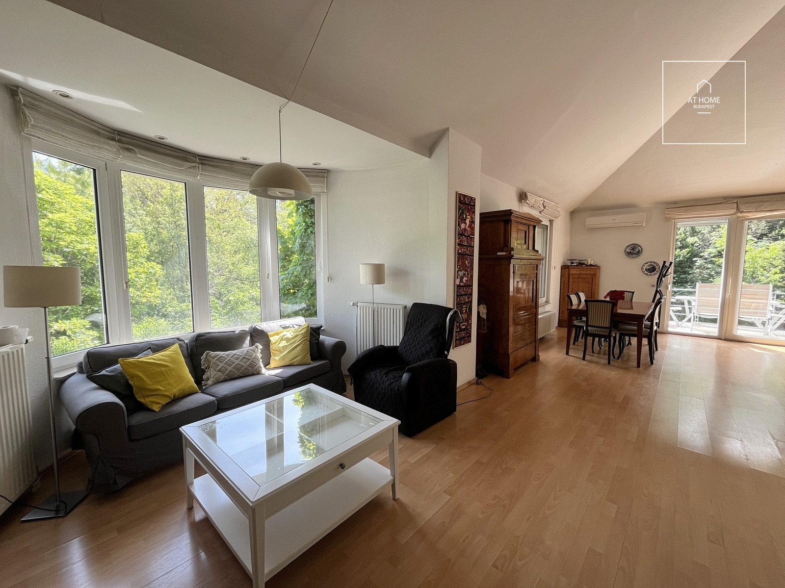 Exclusive, Elegant 196 sqm Apartment for Sale in One of the Most Sought-After Streets of Budapest’s 1st District