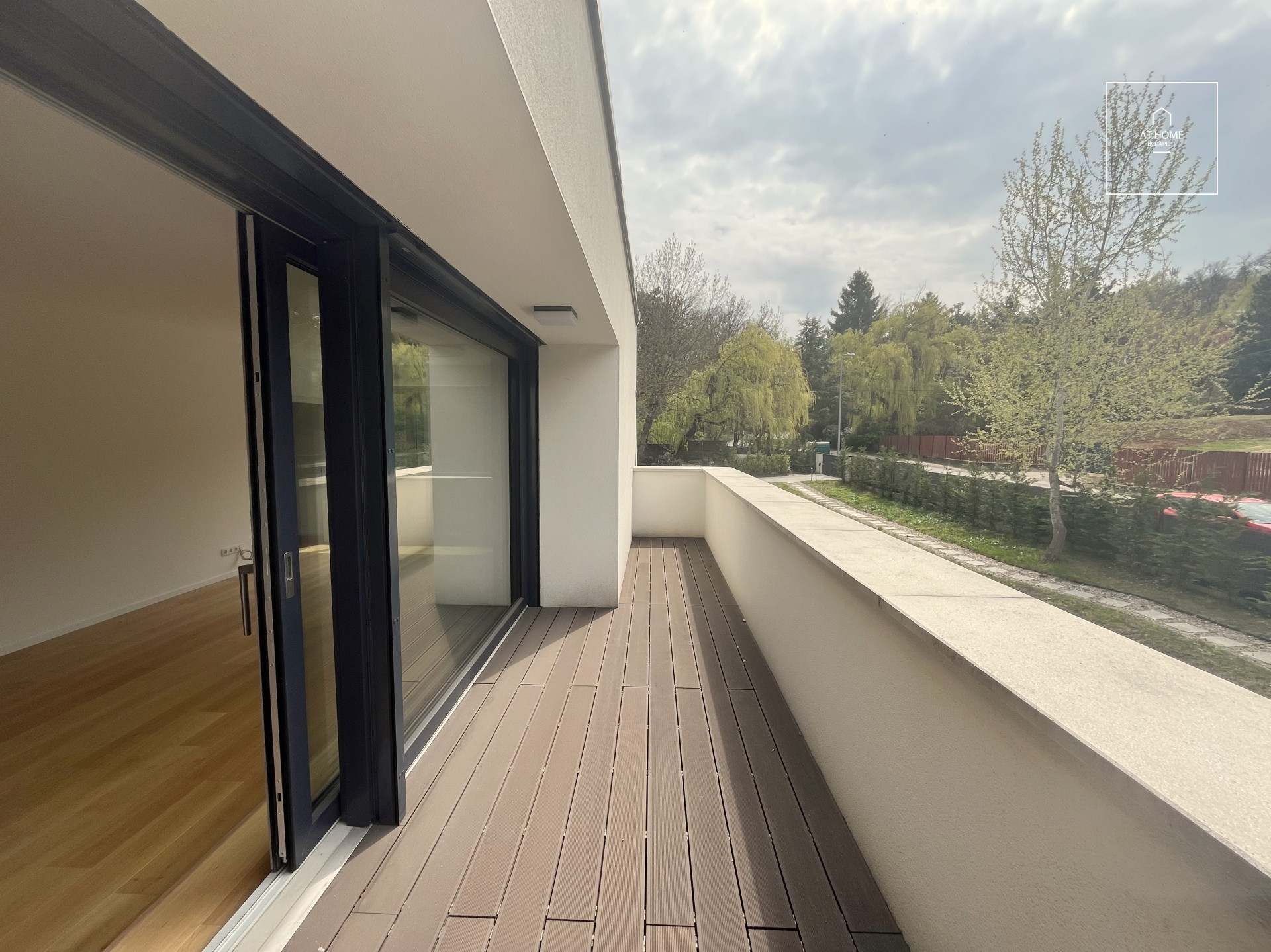 Eladó modern, luxus lakás Budán – II. kerület, Petneházy-rét