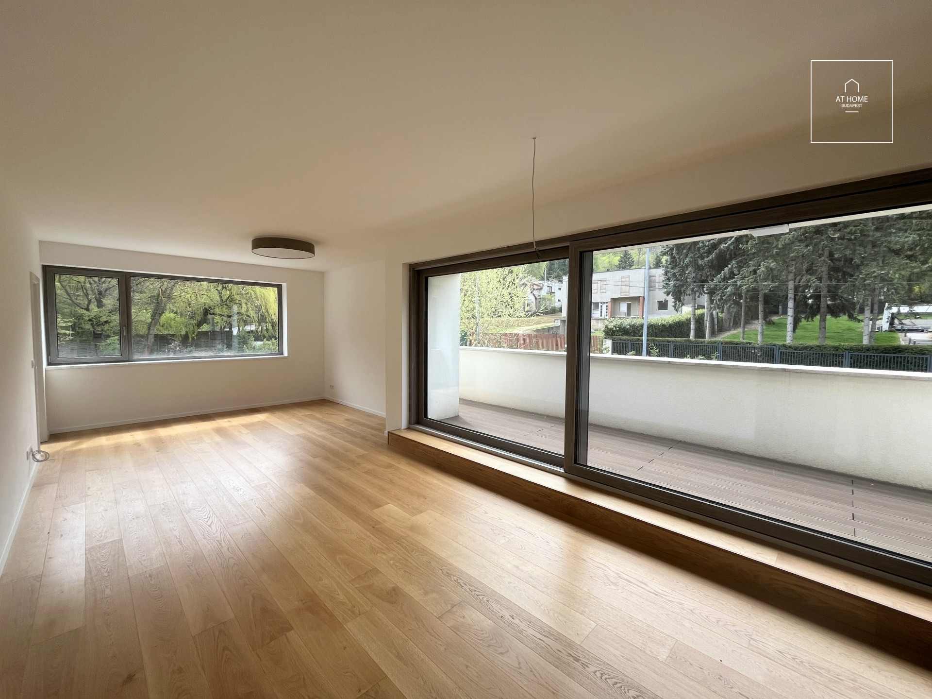Eladó modern, luxus lakás Budán – II. kerület, Petneházy-rét