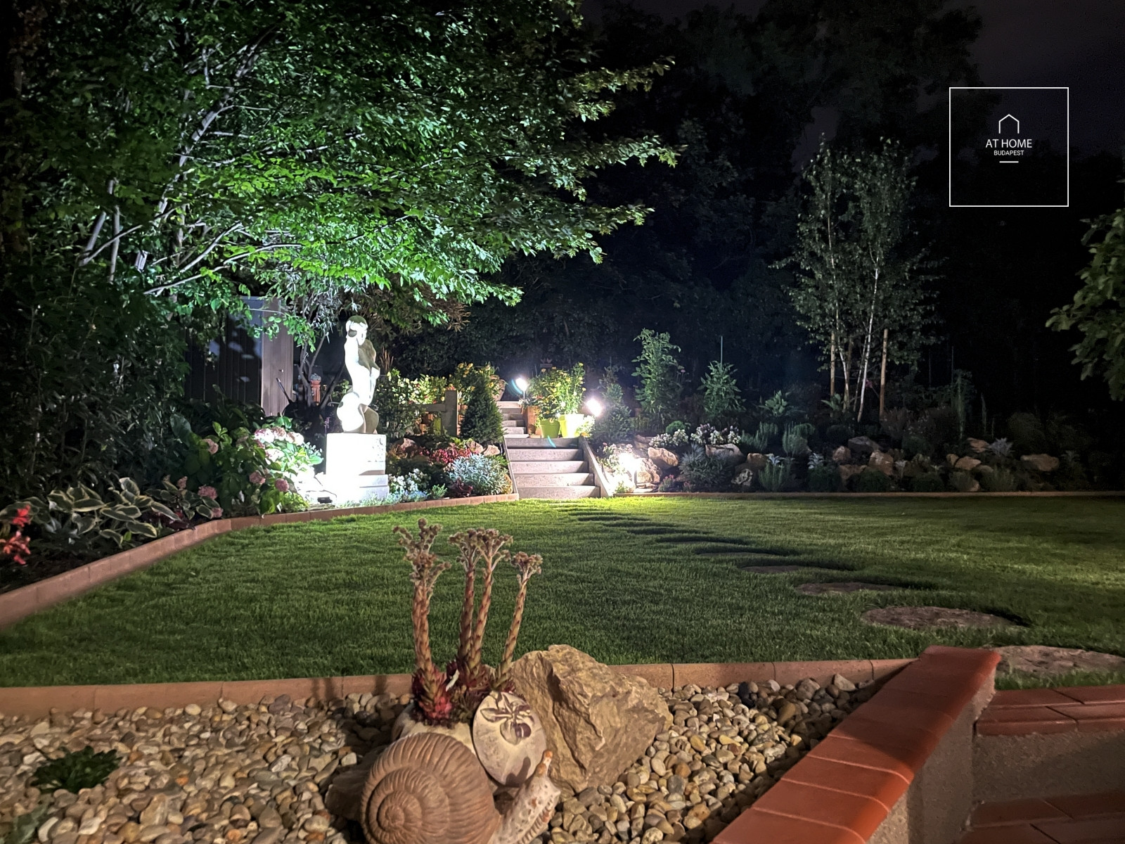 Felújított 401 nm-es panorámás háromszintes polgári villa a Gellérthegyen