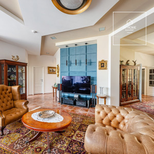 Renovated 401 sqm three-story historic villa with panoramic views on Gellért Hill