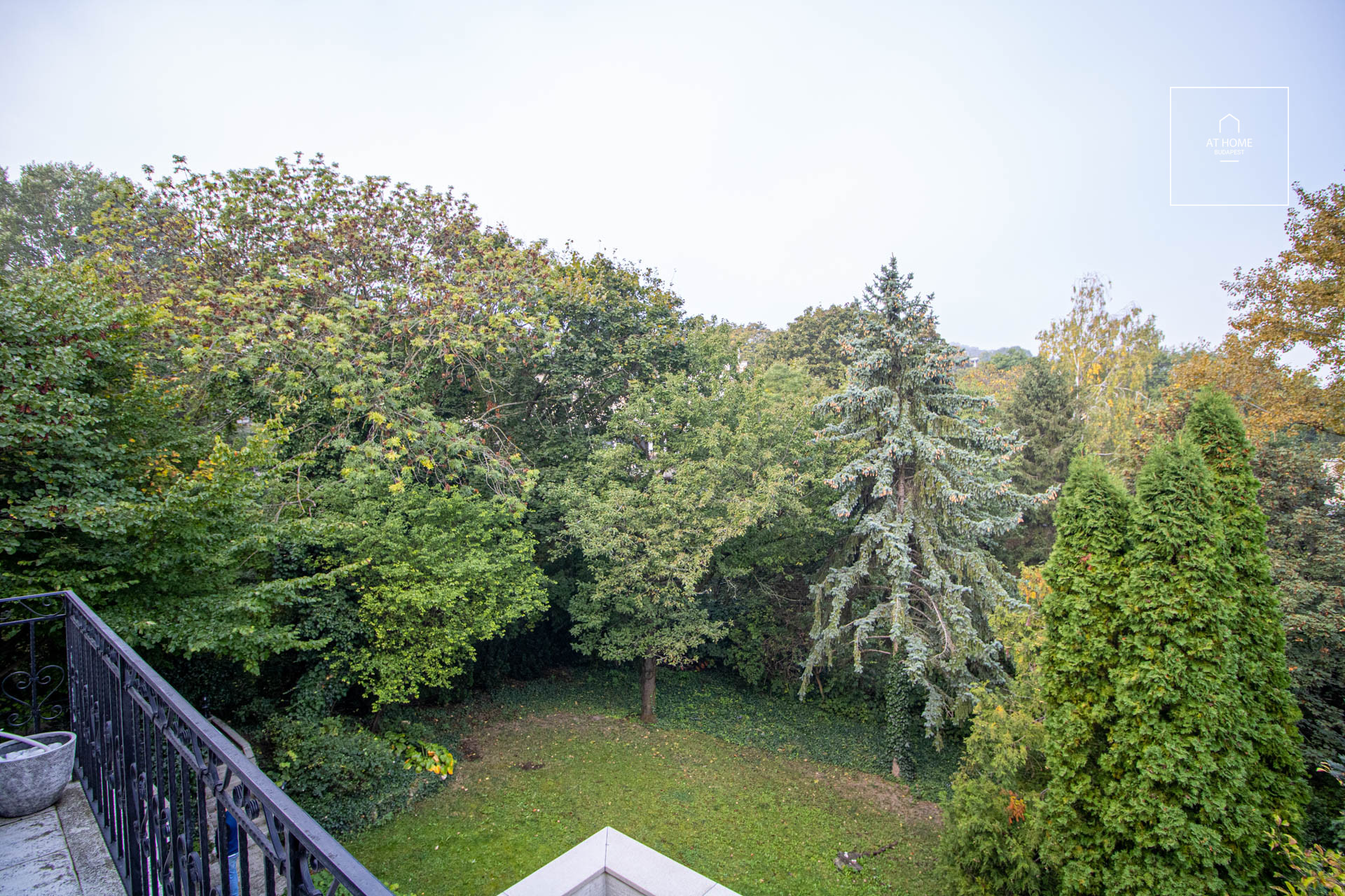 EXCLUSIVE FAMILY RESIDENCE IN KÚTVÖLGY – DISTRICT XII