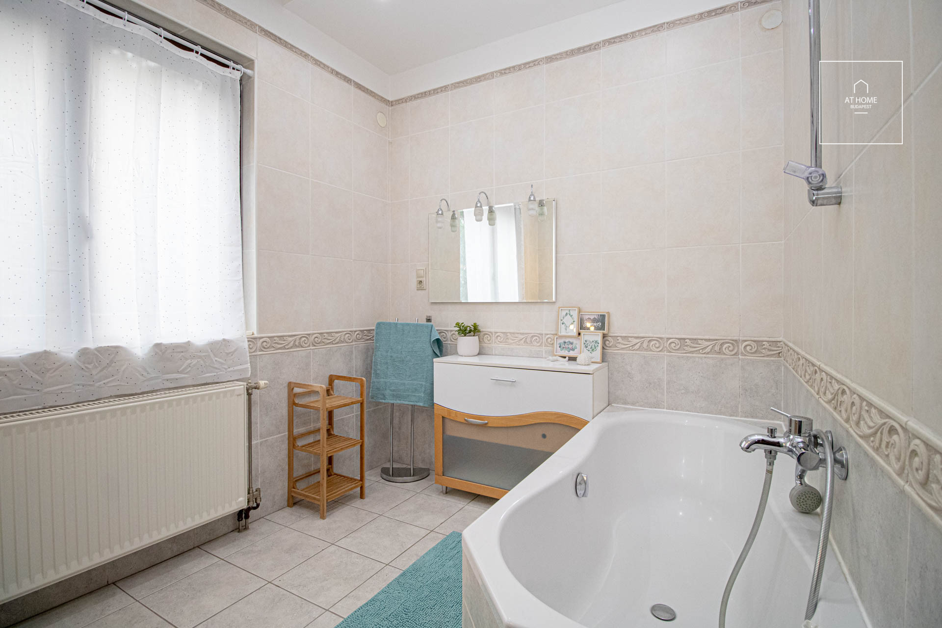 EXCLUSIVE FAMILY RESIDENCE IN KÚTVÖLGY – DISTRICT XII