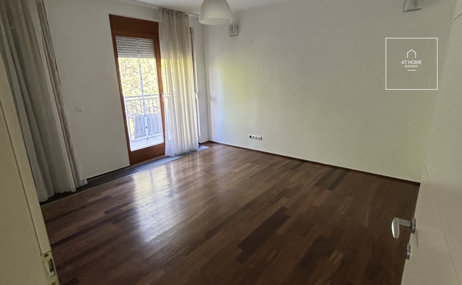 Beautiful luxury apartment for rent in Budapest II. district