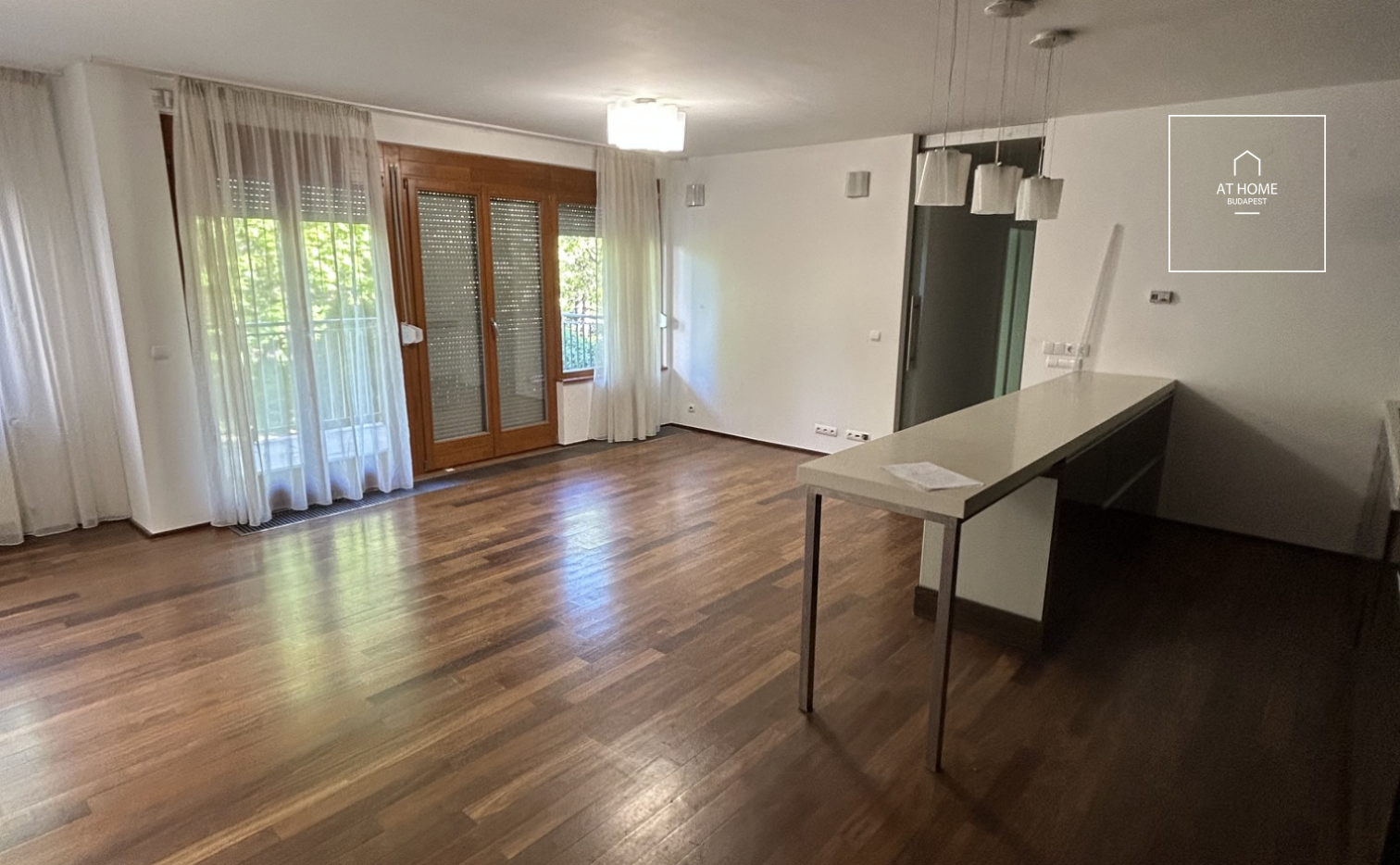 Beautiful luxury apartment for rent in Budapest II. district