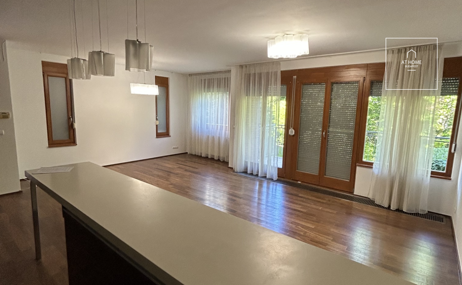 Beautiful luxury apartment for rent in Budapest II. district