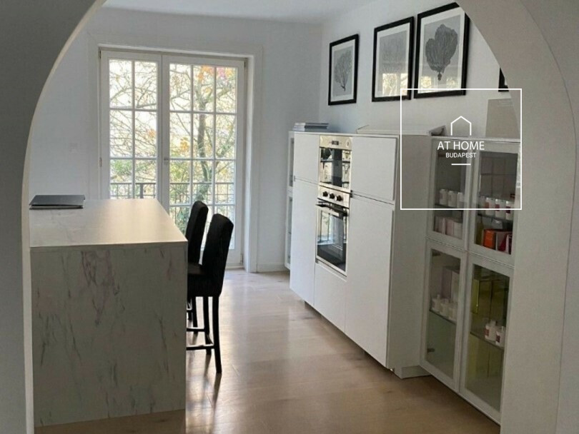 Exclusive family house for rent in the 2nd district of Budapest, Máriaremete