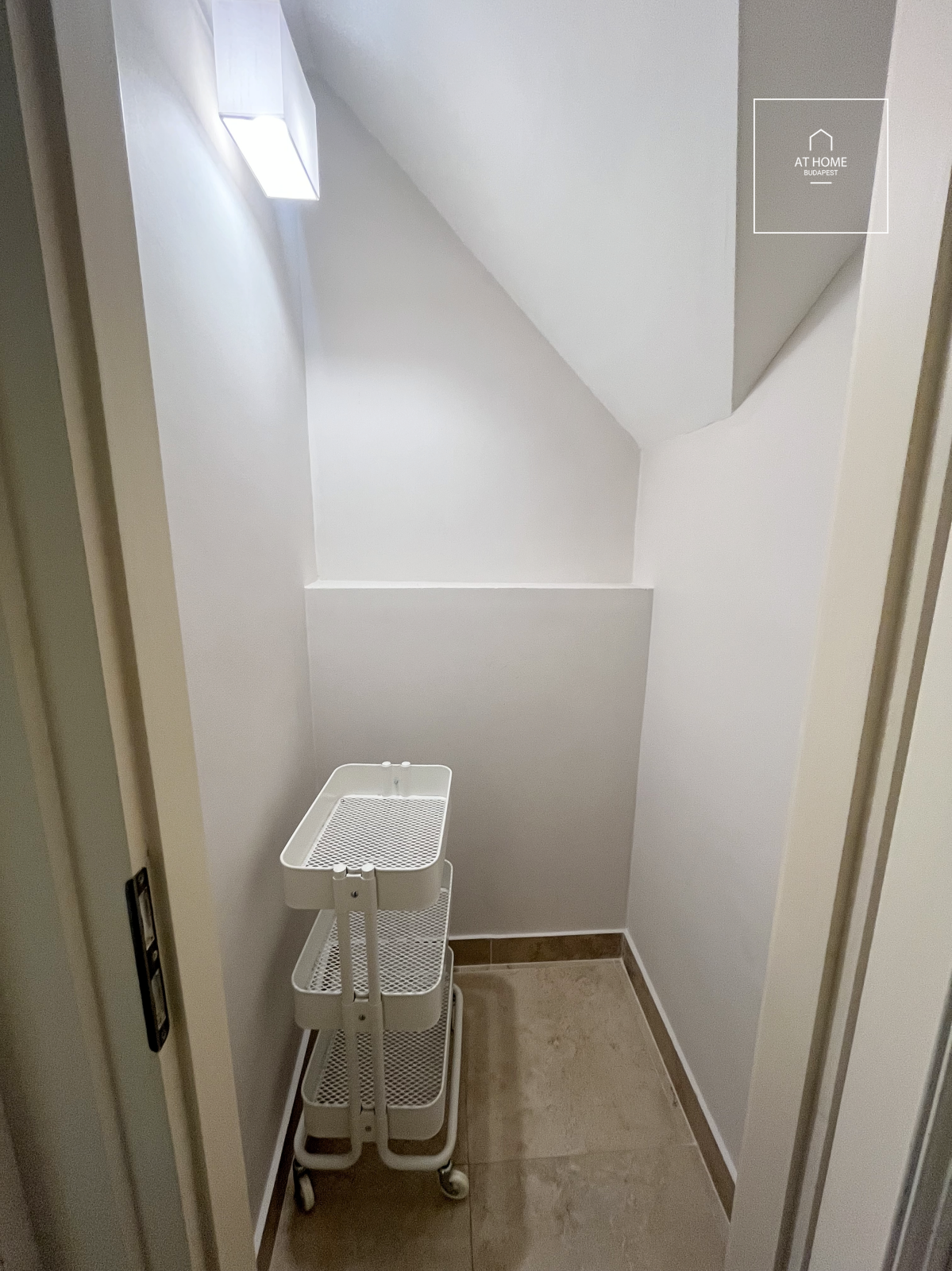 Exclusive family house for rent in the 2nd district of Budapest, Máriaremete