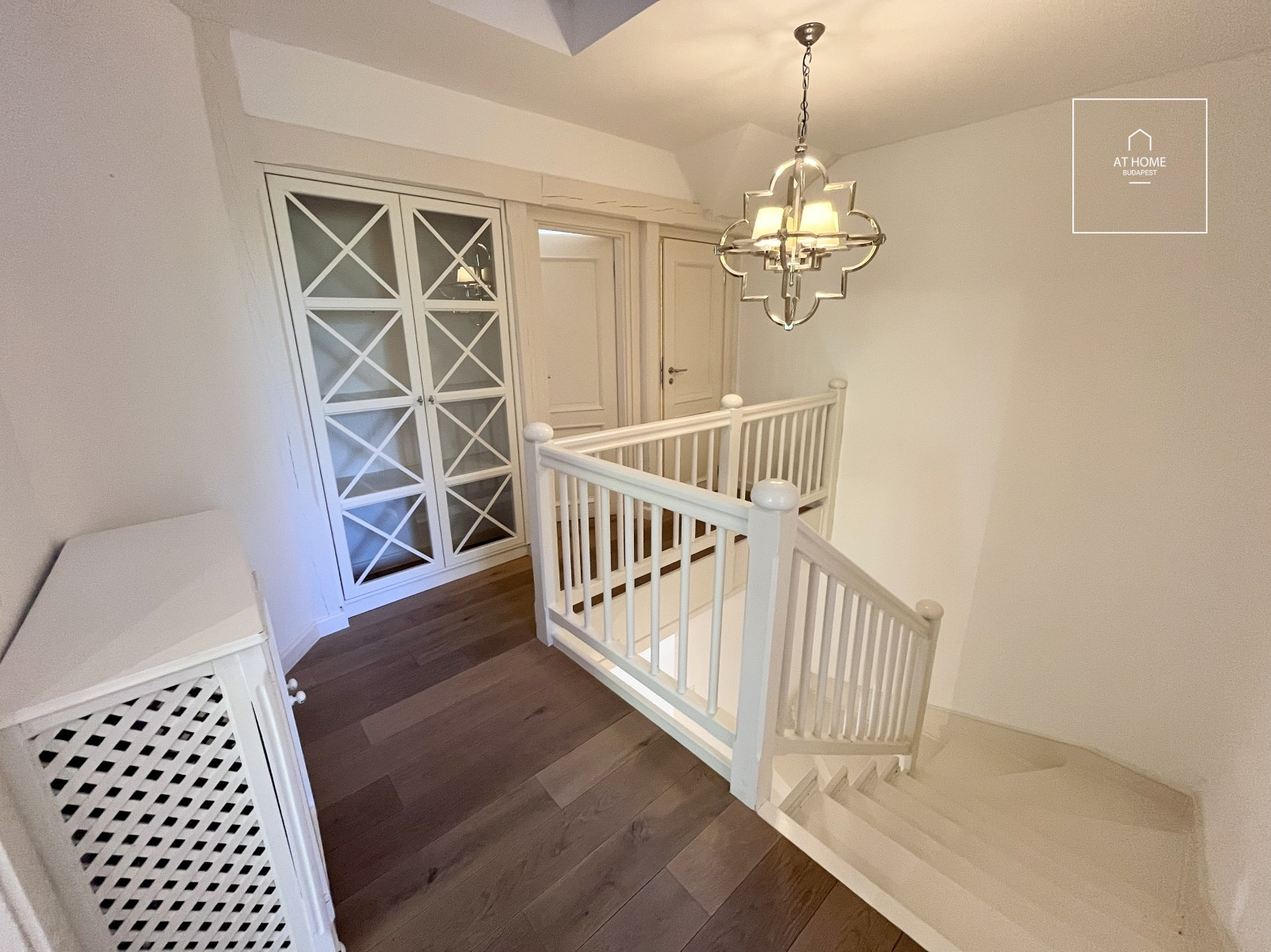 Exclusive family house for rent in the 2nd district of Budapest, Máriaremete