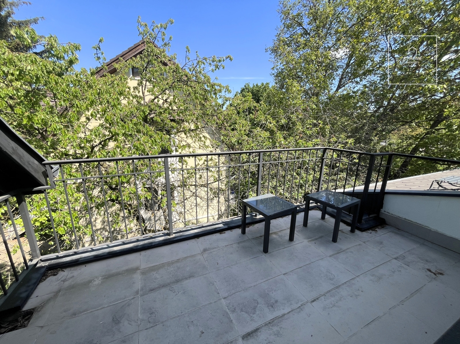 Exclusive family house for rent in the 2nd district of Budapest, Máriaremete