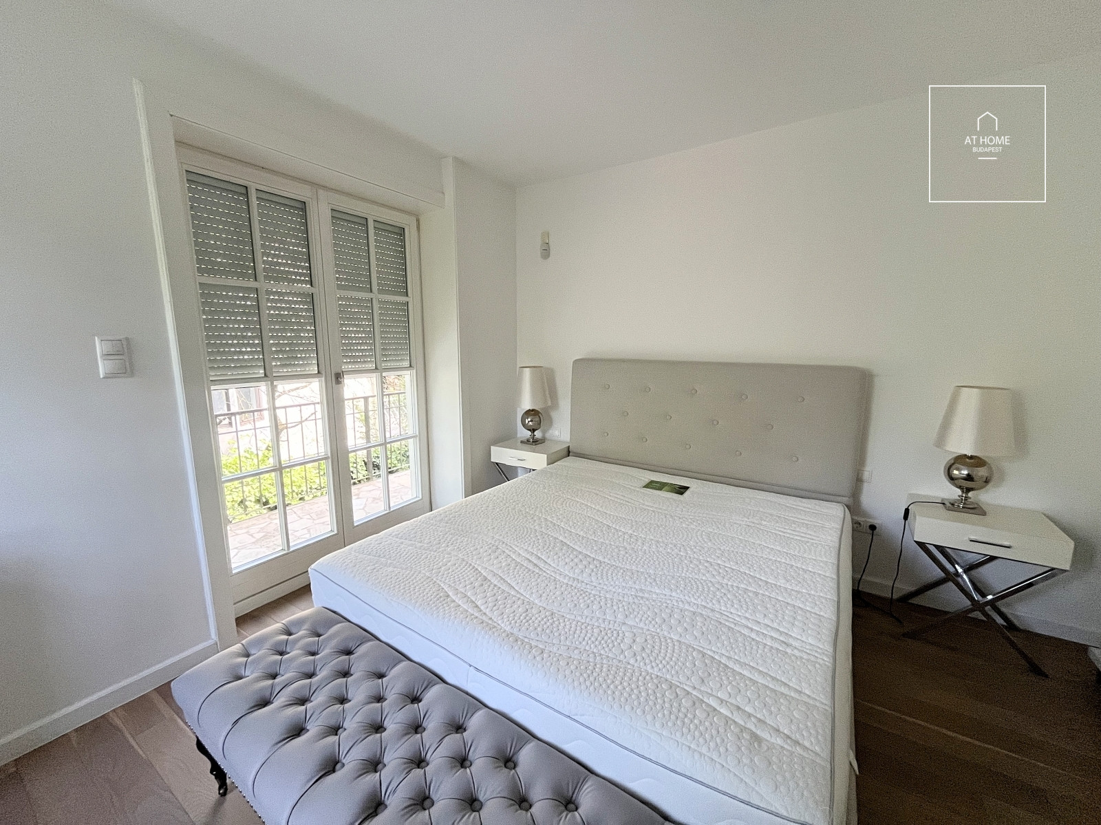 Exclusive family house for rent in the 2nd district of Budapest, Máriaremete