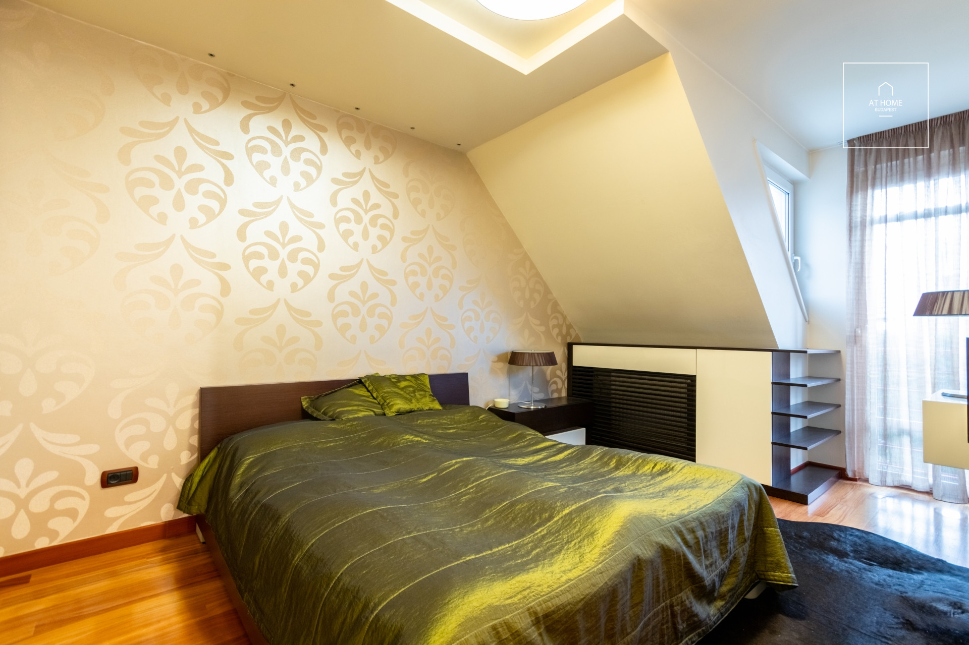 ELEGANT TERRACED HOME WITH PRIVATE GARDEN IN A QUIET STREET OF CSILLAGHEGY – DISTRICT III