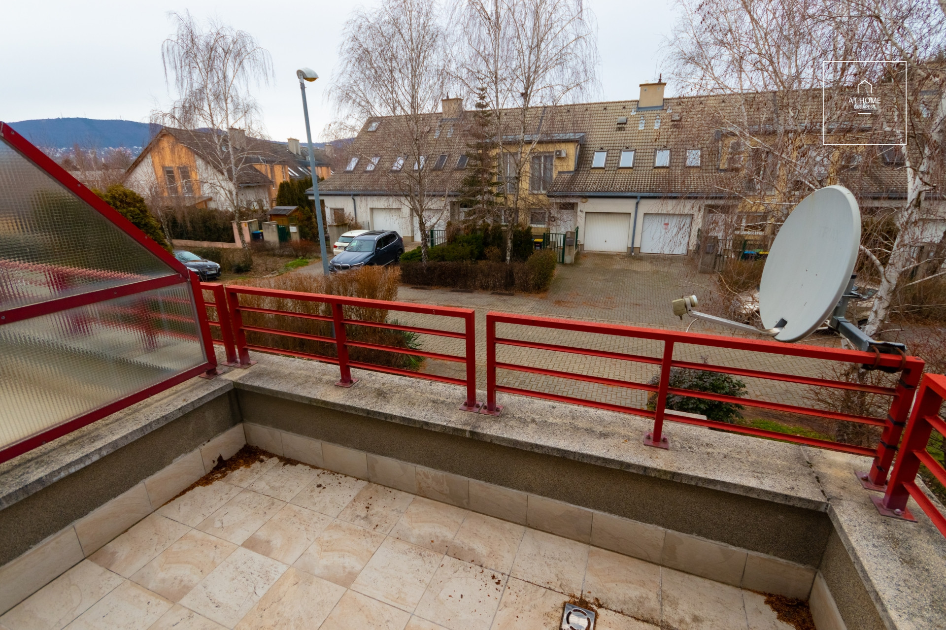 ELEGANT TERRACED HOME WITH PRIVATE GARDEN IN A QUIET STREET OF CSILLAGHEGY – DISTRICT III
