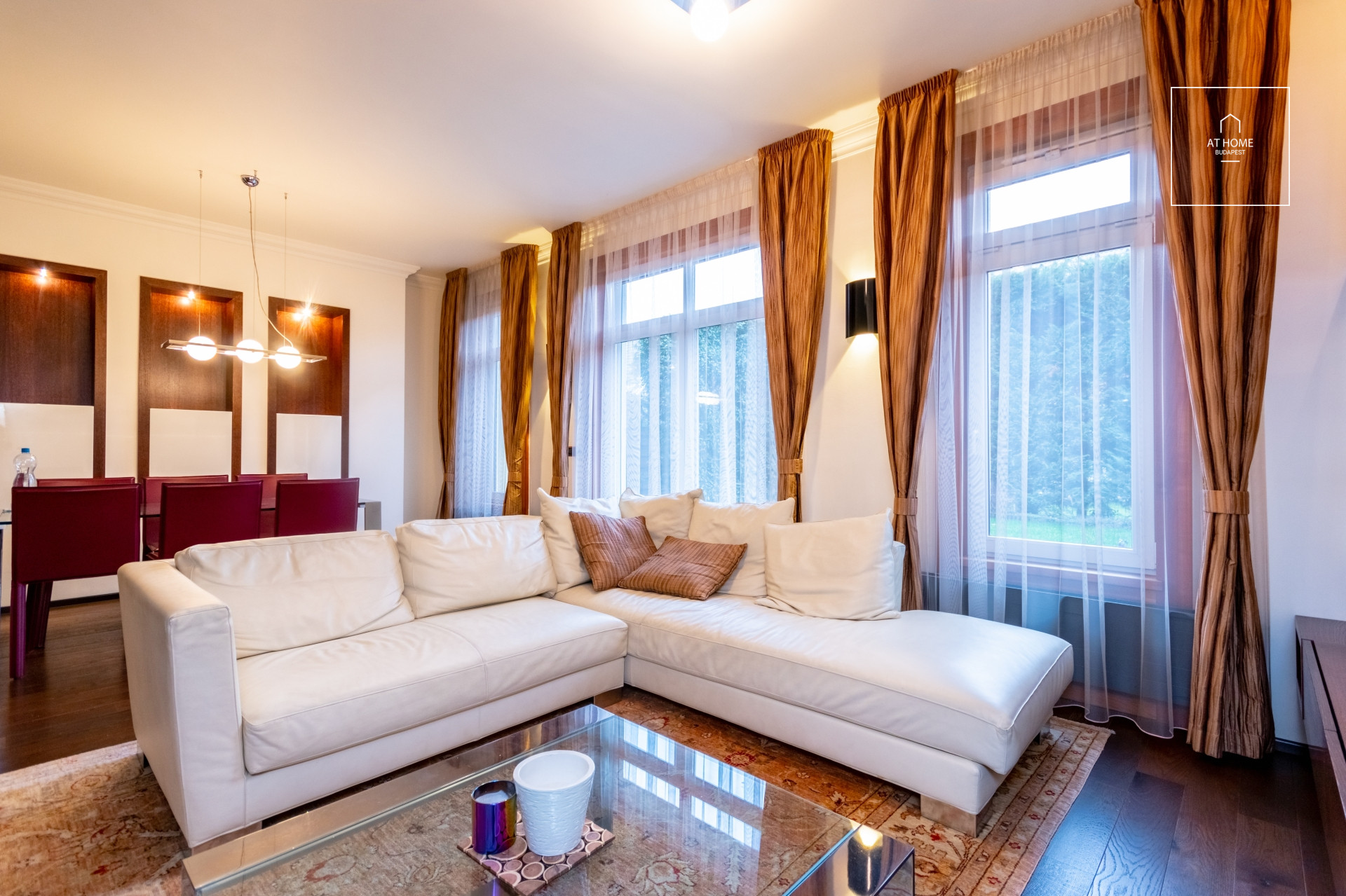ELEGANT TERRACED HOME WITH PRIVATE GARDEN IN A QUIET STREET OF CSILLAGHEGY – DISTRICT III
