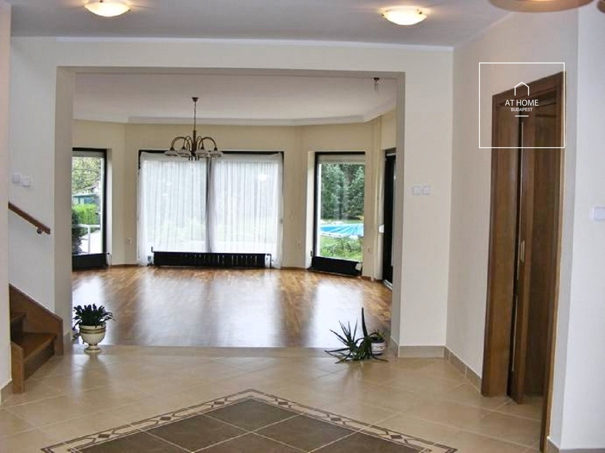 Wonderful detached house for rent  II/A. district, Széphalom