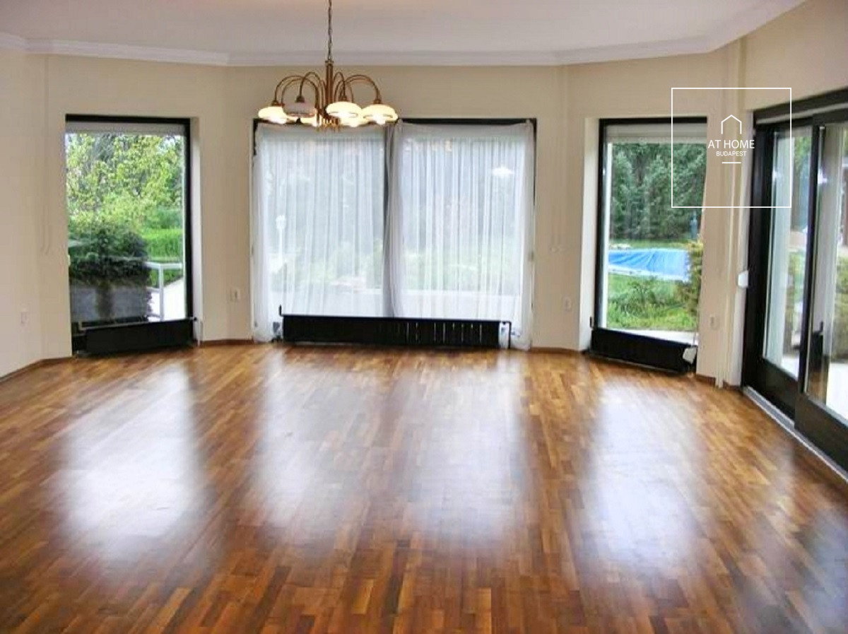 Wonderful detached house for rent  II/A. district, Széphalom