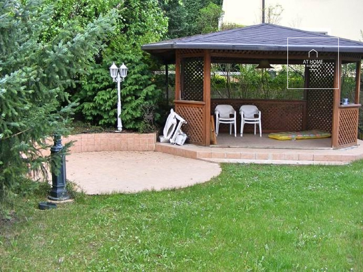 Wonderful detached house for rent  II/A. district, Széphalom