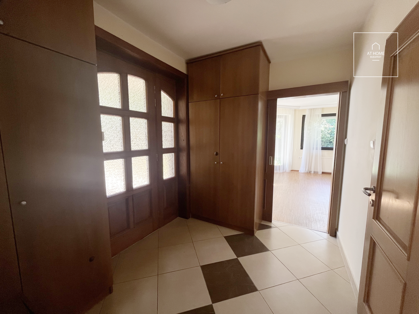 Wonderful detached house for rent  II/A. district, Széphalom