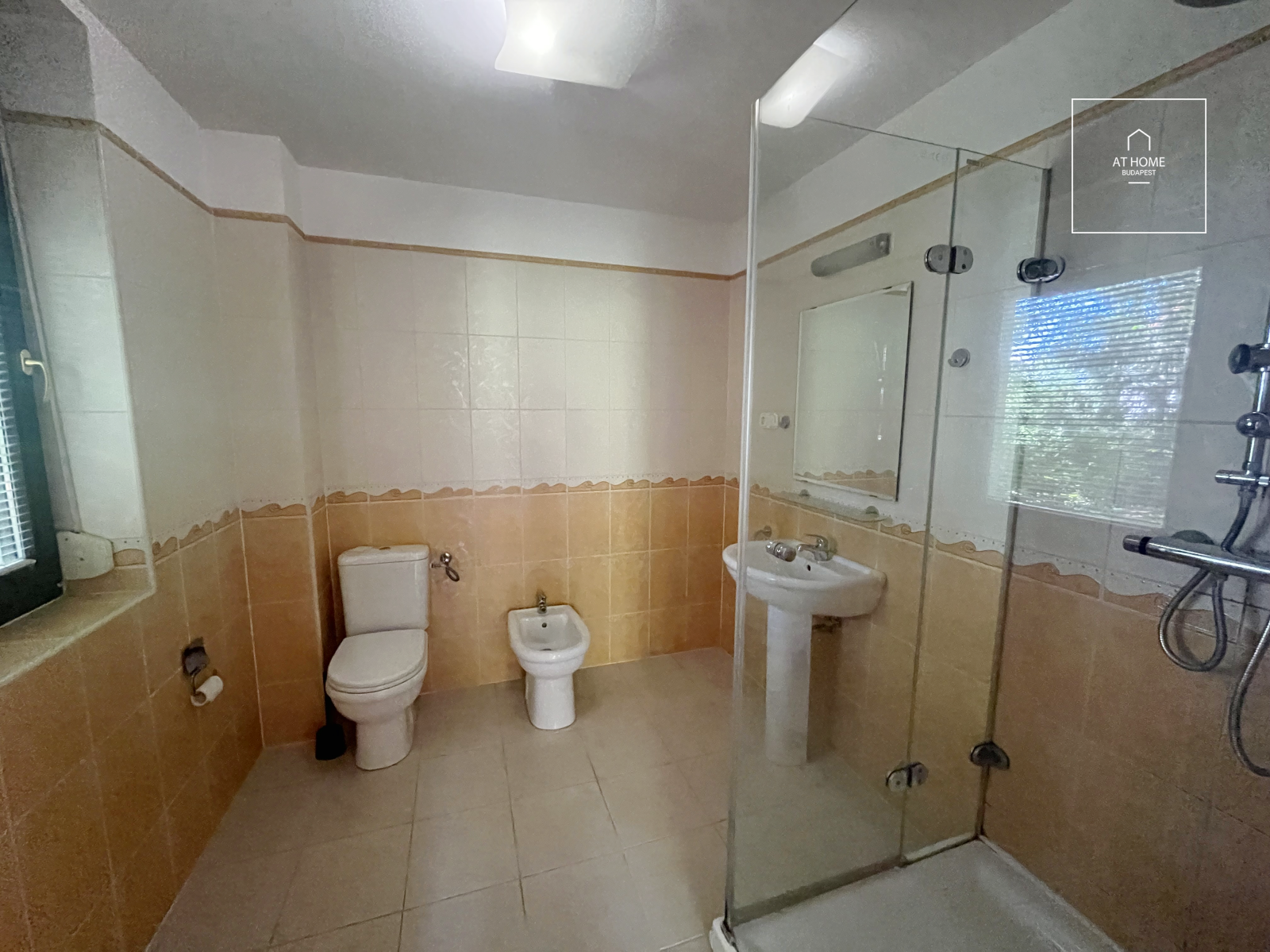 Wonderful detached house for rent  II/A. district, Széphalom