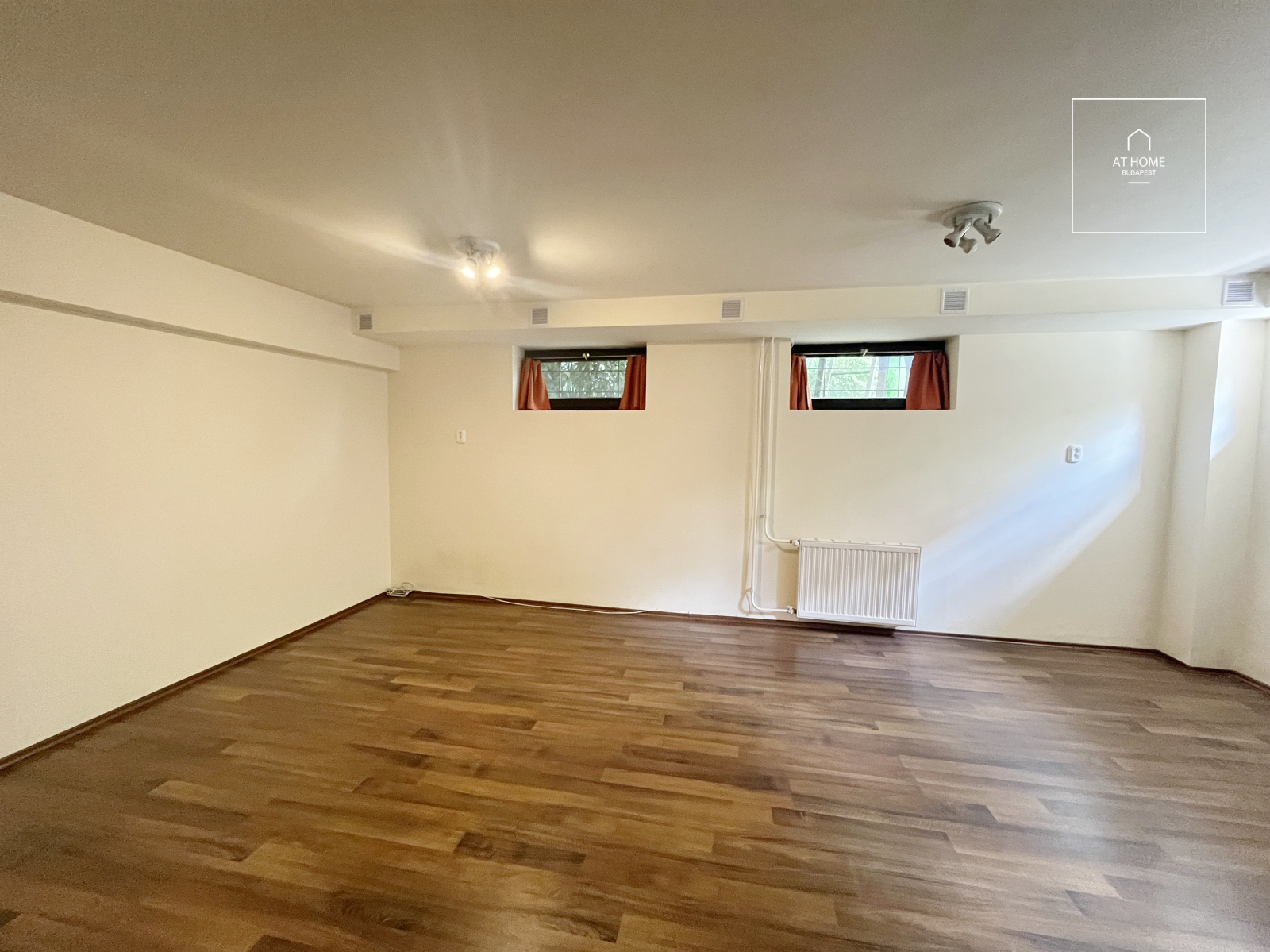 Wonderful detached house for rent  II/A. district, Széphalom